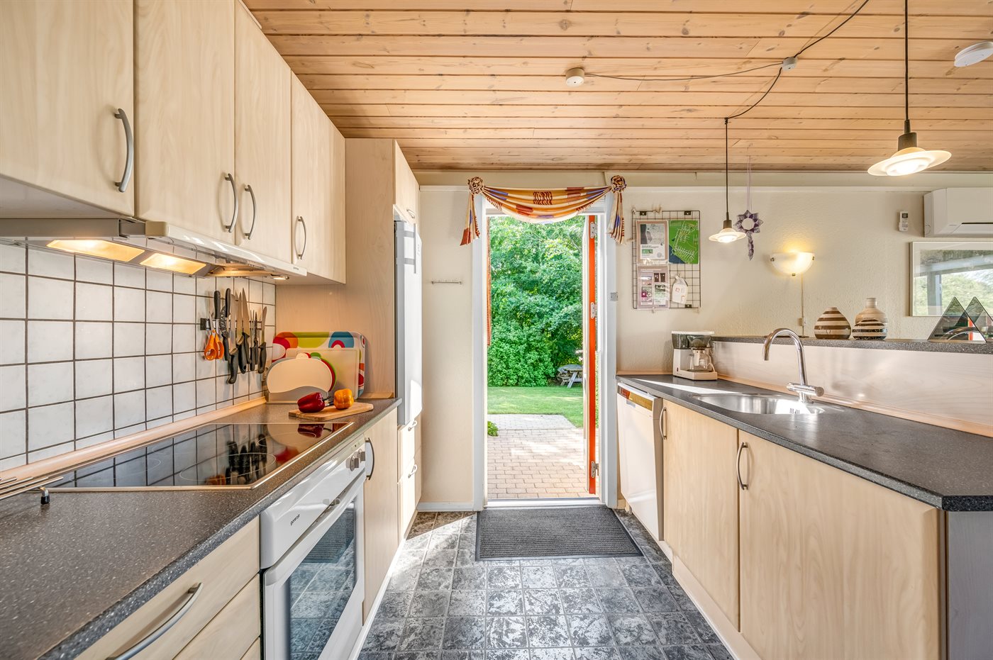 Gemütliches Ferienhaus mit Sauna am idyllischen Skaven Strand - Bild 3