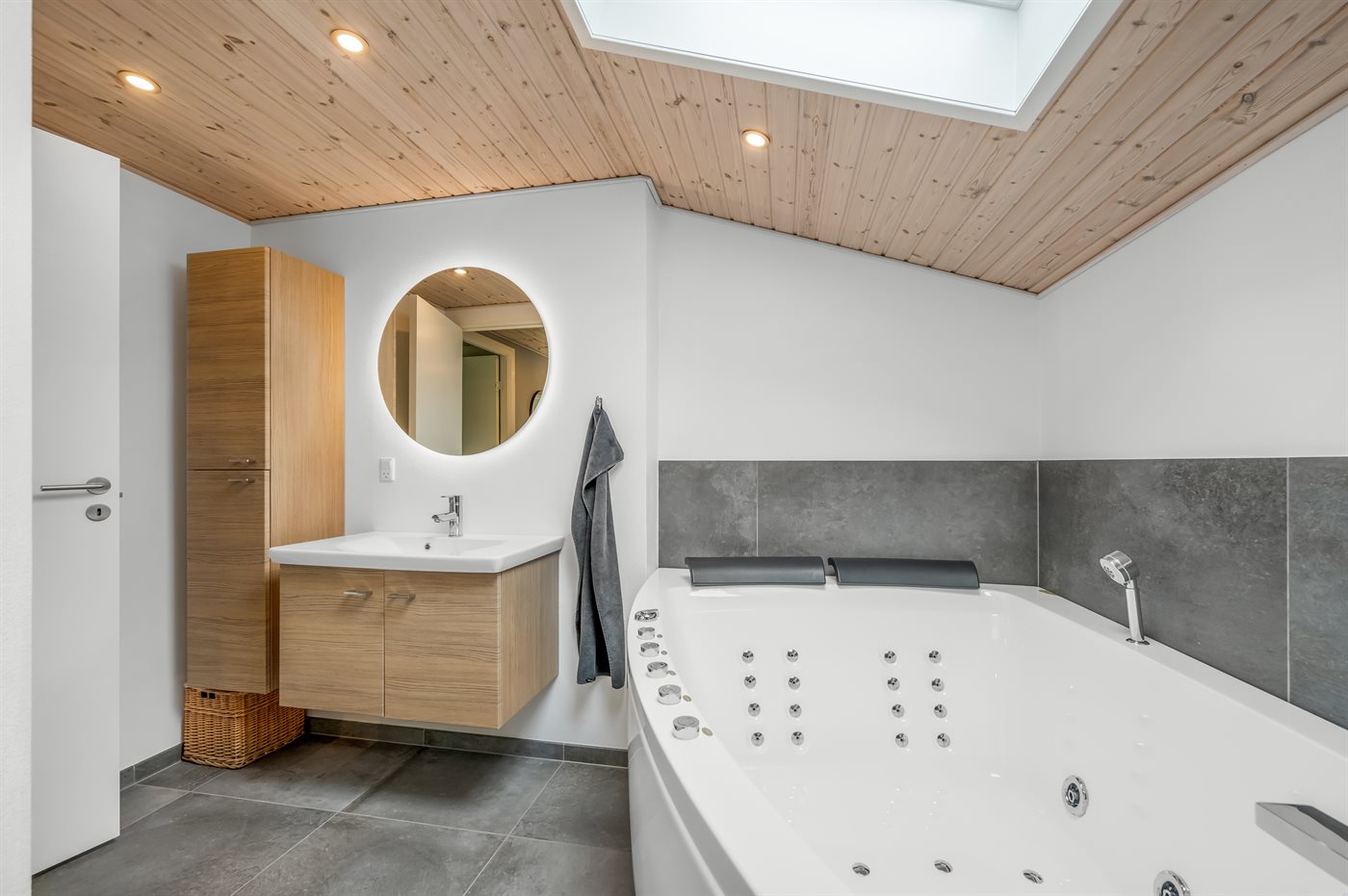 Frisch renoviertes Wohlfühlhaus mit Sauna und Fjordnähe - Bild 4