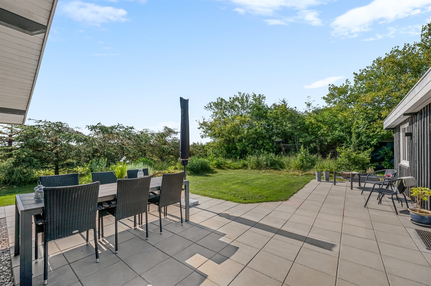 Wohlfühloase mit Sauna, Kamin & Terrasse am Skaven Strand - Bild 2