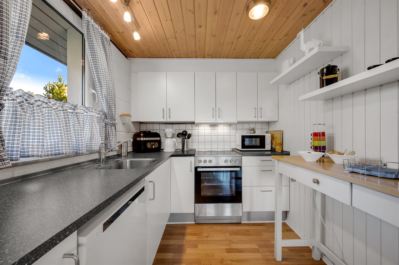 Gemütliches Ferienhaus mit Sauna und Wintergarten am Fjord - Bild 3