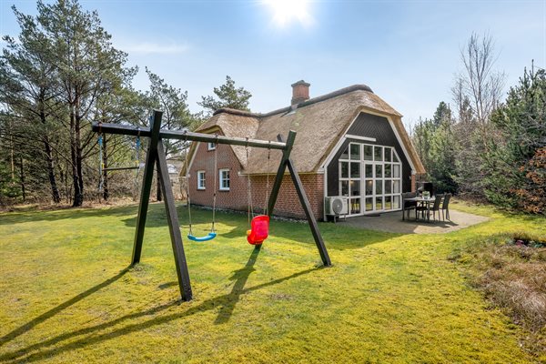 Sommerhus til 8 personer beliggende i Houstrup