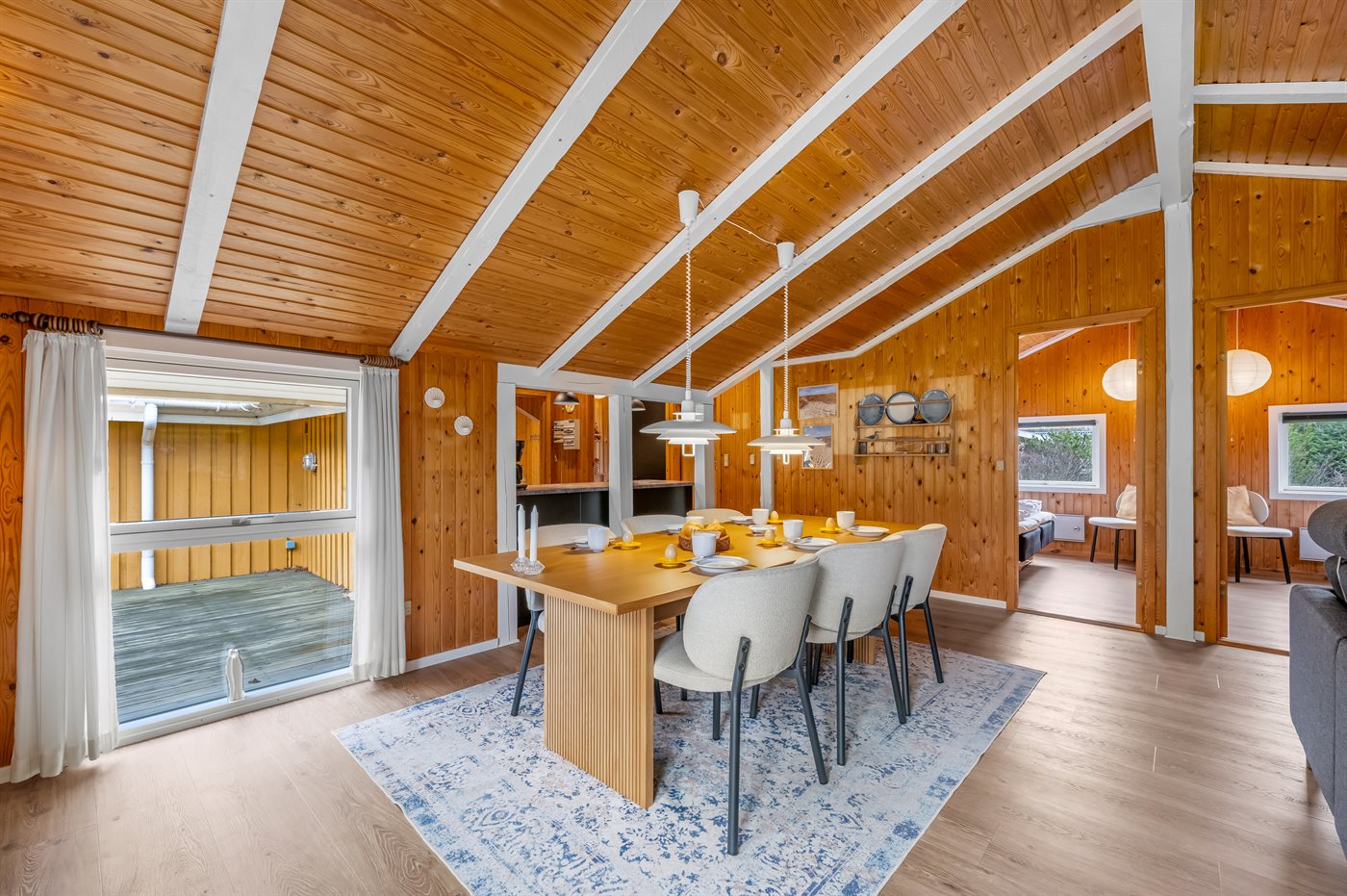 Ferienhaus Houstrup mit Meerblick – Strandnah & Gemütlich