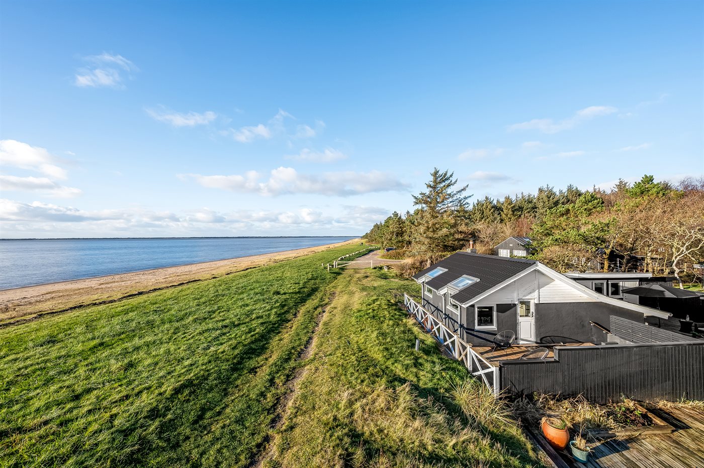 Panoramablick, Sauna & Strand – Hygge-Urlaub in Sjelborg