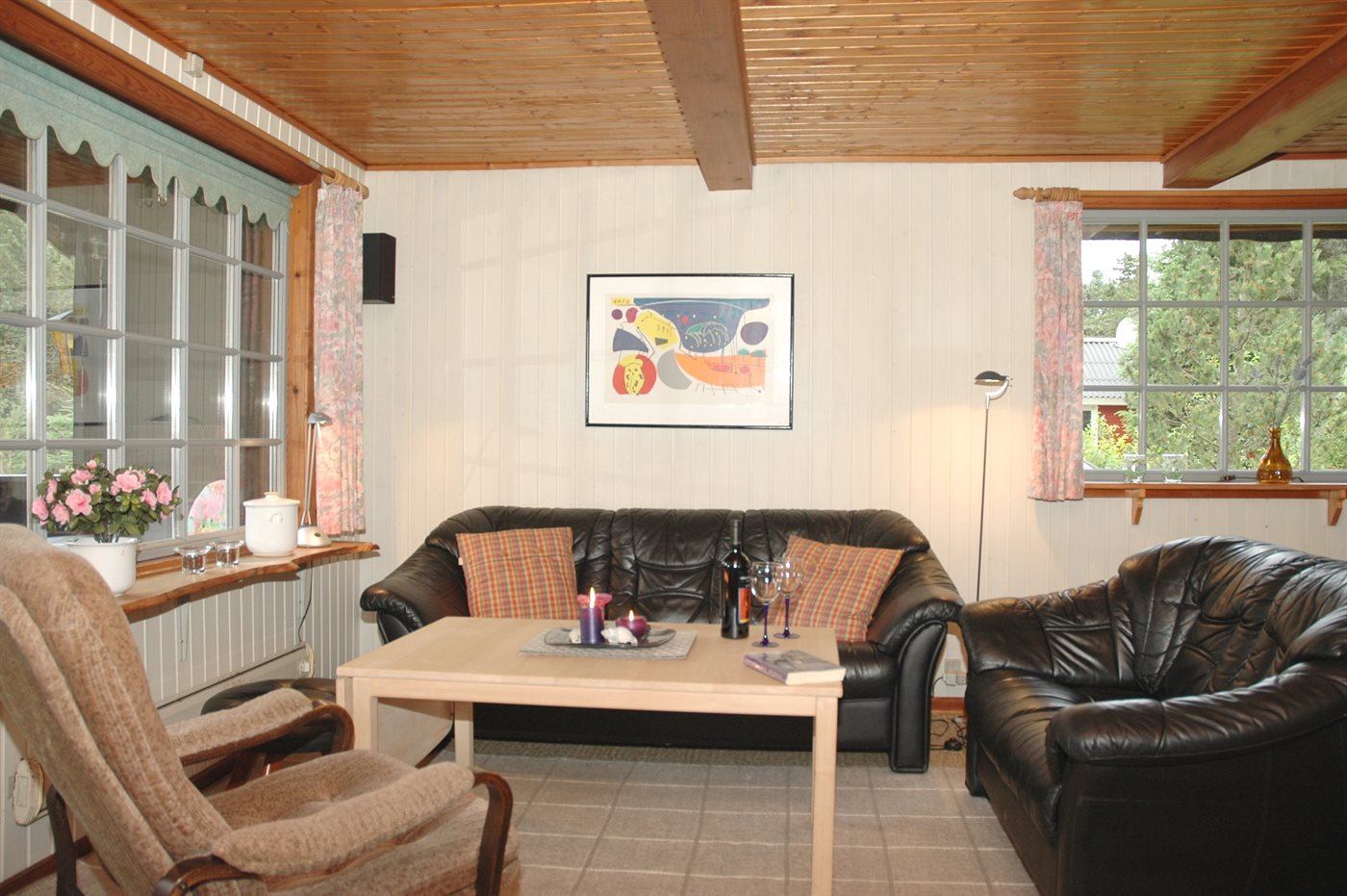 Wohlfühlhaus mit Kamin, Sauna & großer Terrasse in Vejers Strand - Bild 4