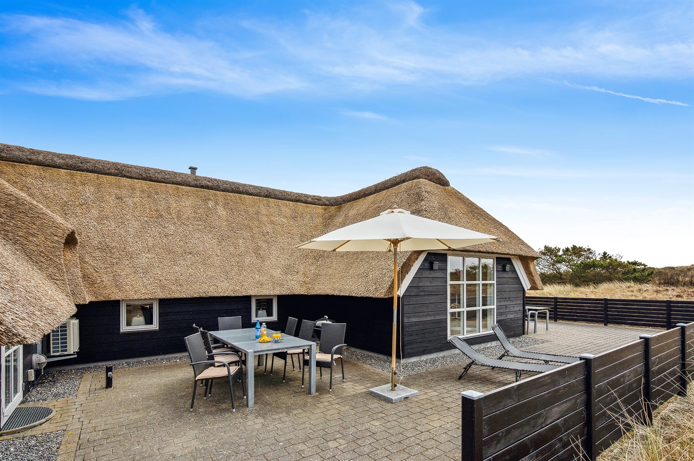 Entspanne im Traumhaus: Nur 100 m zum Traumstrand! - Bild 2