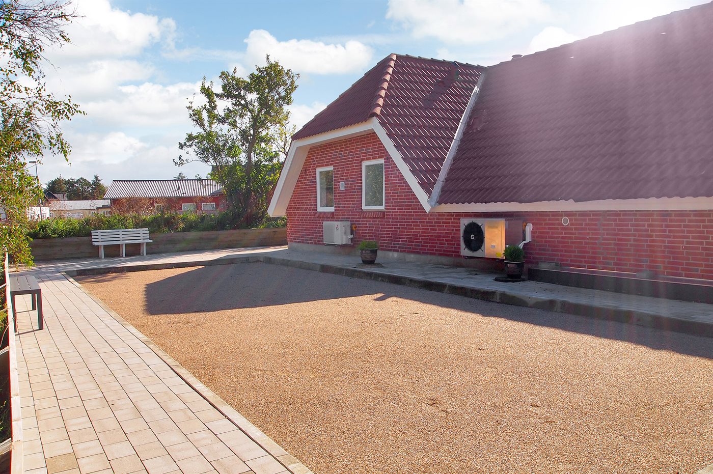 Traumhaftes Ferienhaus mit Pool und Sauna in Blåvand - Bild 3