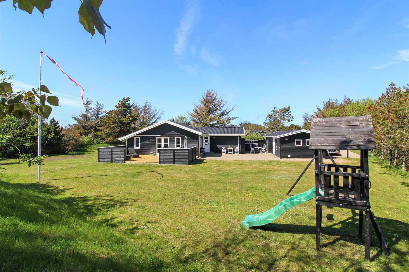 Dein Chalet am Strand: Gemütlichkeit und Abenteuer warten! - Bild 2