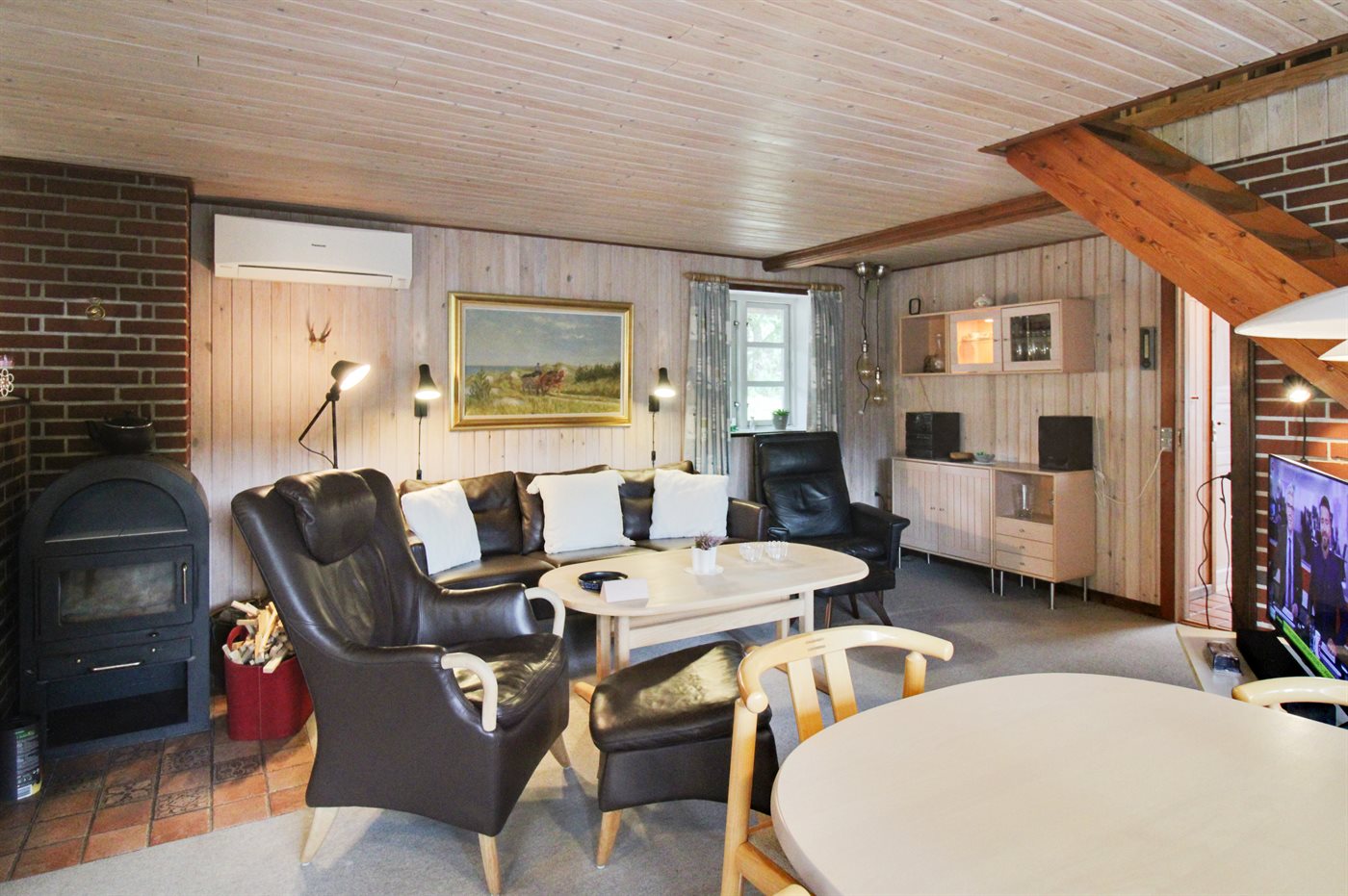 Gemütliches Ferienhaus mit Sauna, Kamin und Atriumgärten - Bild 4