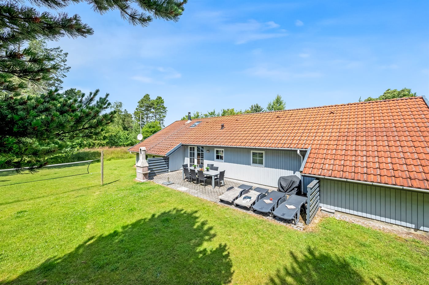 Luxuriöses Ferienhaus mit Pool und Sauna in Blåvand - Bild 2