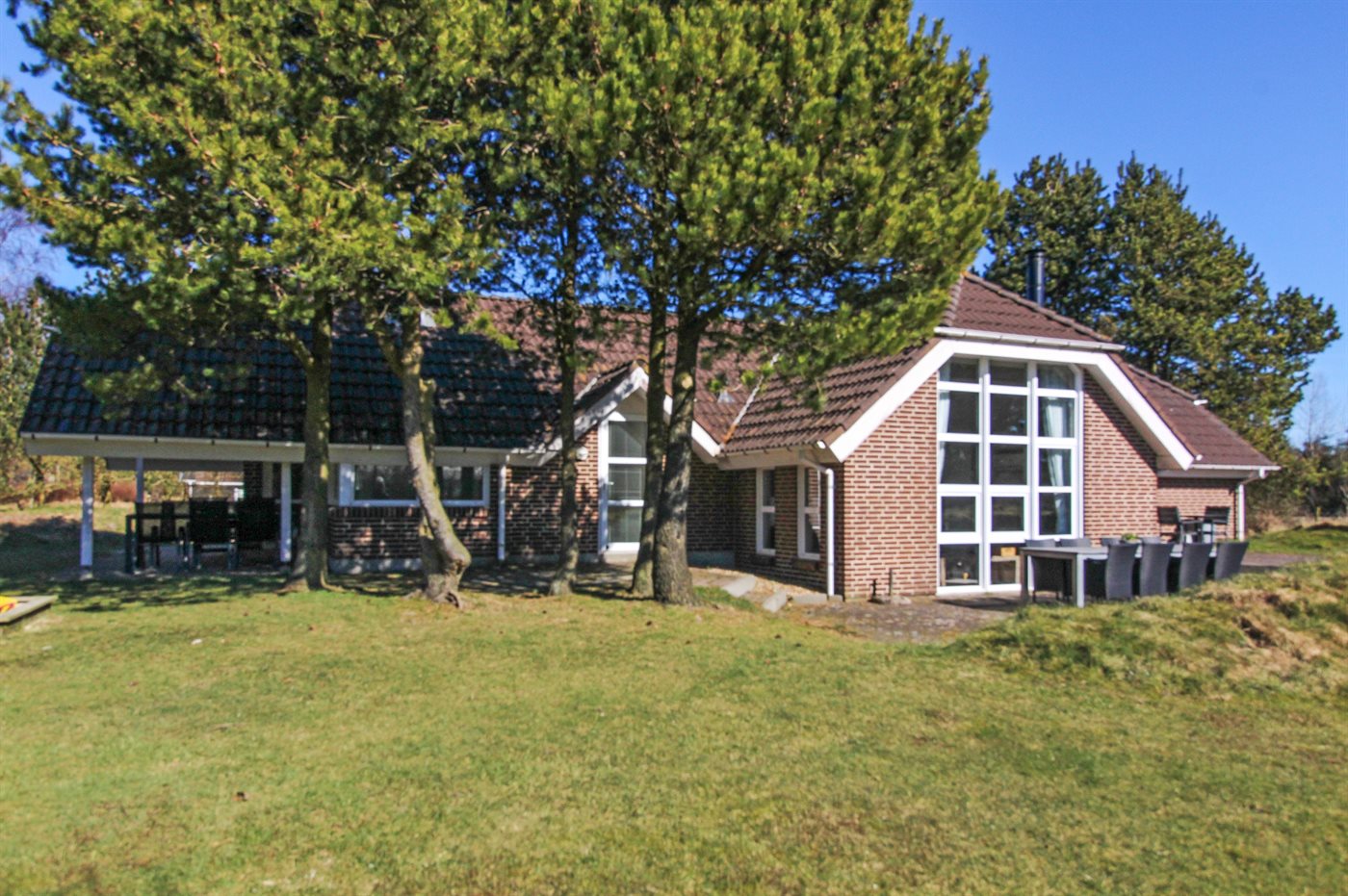 Entspanne im Architektenhaus mit Sauna und Whirlpool! - Bild 2