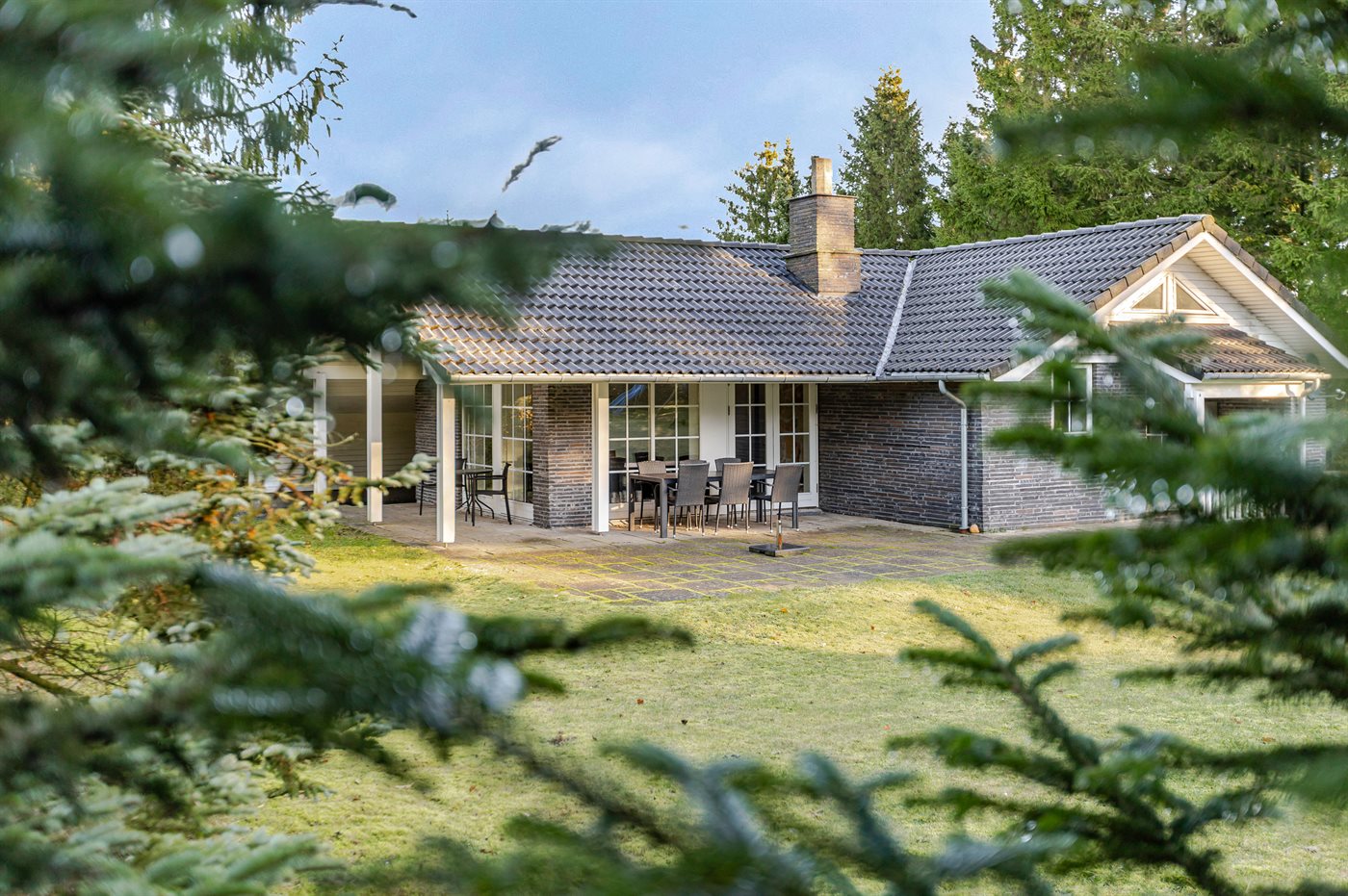 Großes Ferienhaus mit Sauna, Kamin & Spielspaß in Arrild
