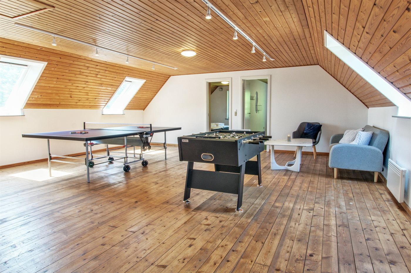 Landhaus-Idylle mit Sauna, Aktivitätsraum & Platz für 12 - Bild 4