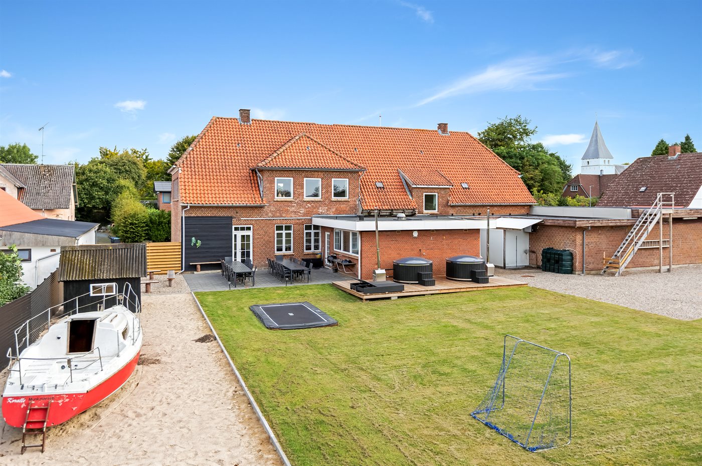 Großzügiges Ferienhaus mit Sauna, Hot Tub & Activity Room