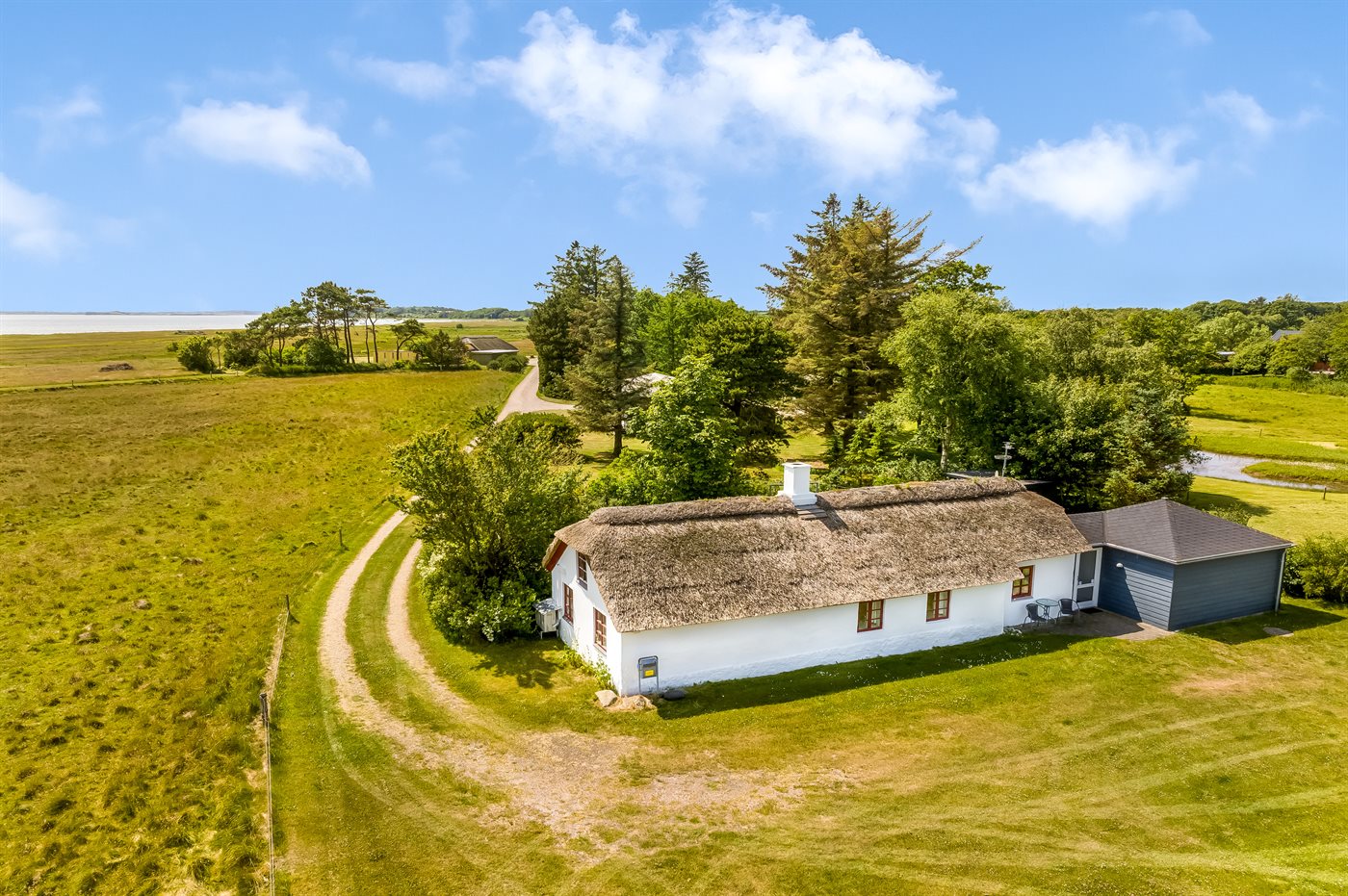 Urlaub am Limfjord: Modernes Haus mit Sauna und Meerblick
