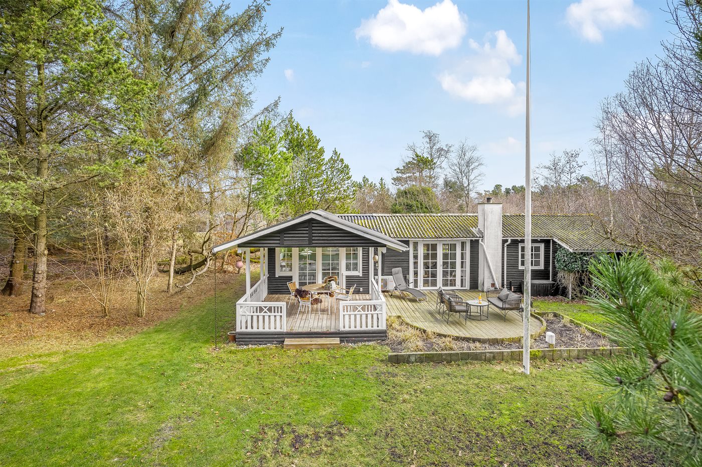 Gemütliches Ferienhaus Bratten mit Hund – 5 Pers.