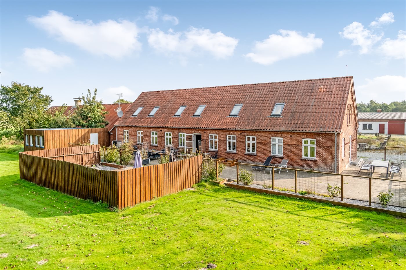 Landhausidylle mit Sauna &amp; Kamin – viel Platz in Strandnähe