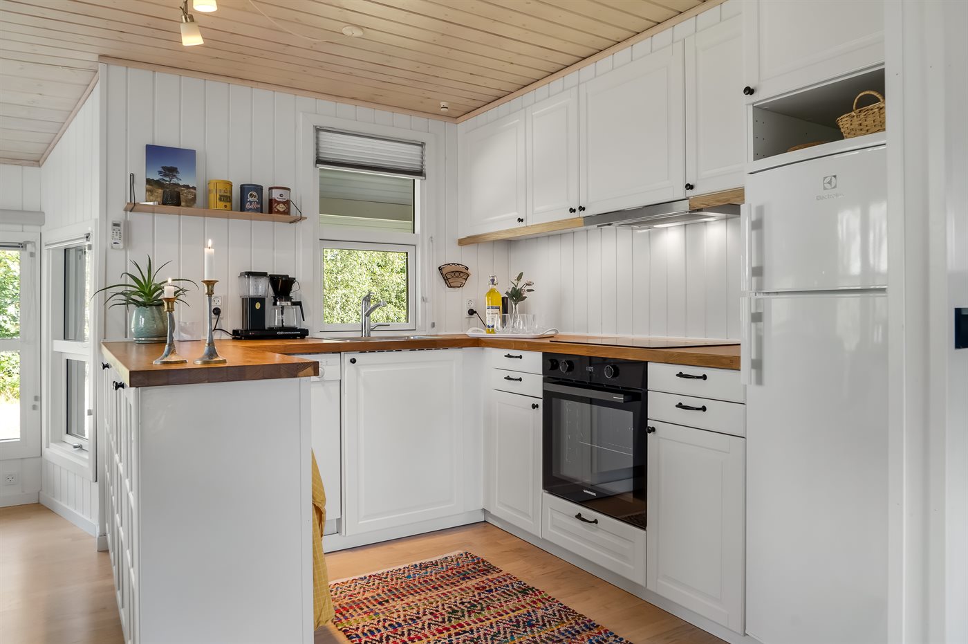 Strandnahes Ferienhaus mit Sauna, Kamin & großem Garten in Lyngsaa - Bild 4