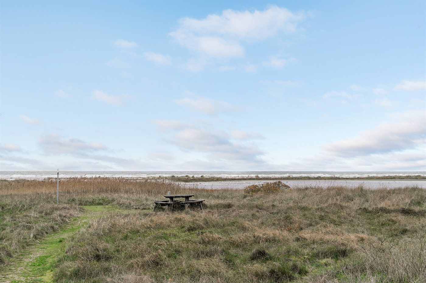 Urlaubsträume in Hou: Charmantes Ferienhaus am Strand - Bild 2