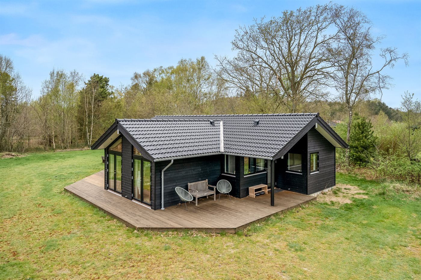 Entspanntes Ferienhaus mit Terrasse und Garten in Hou
