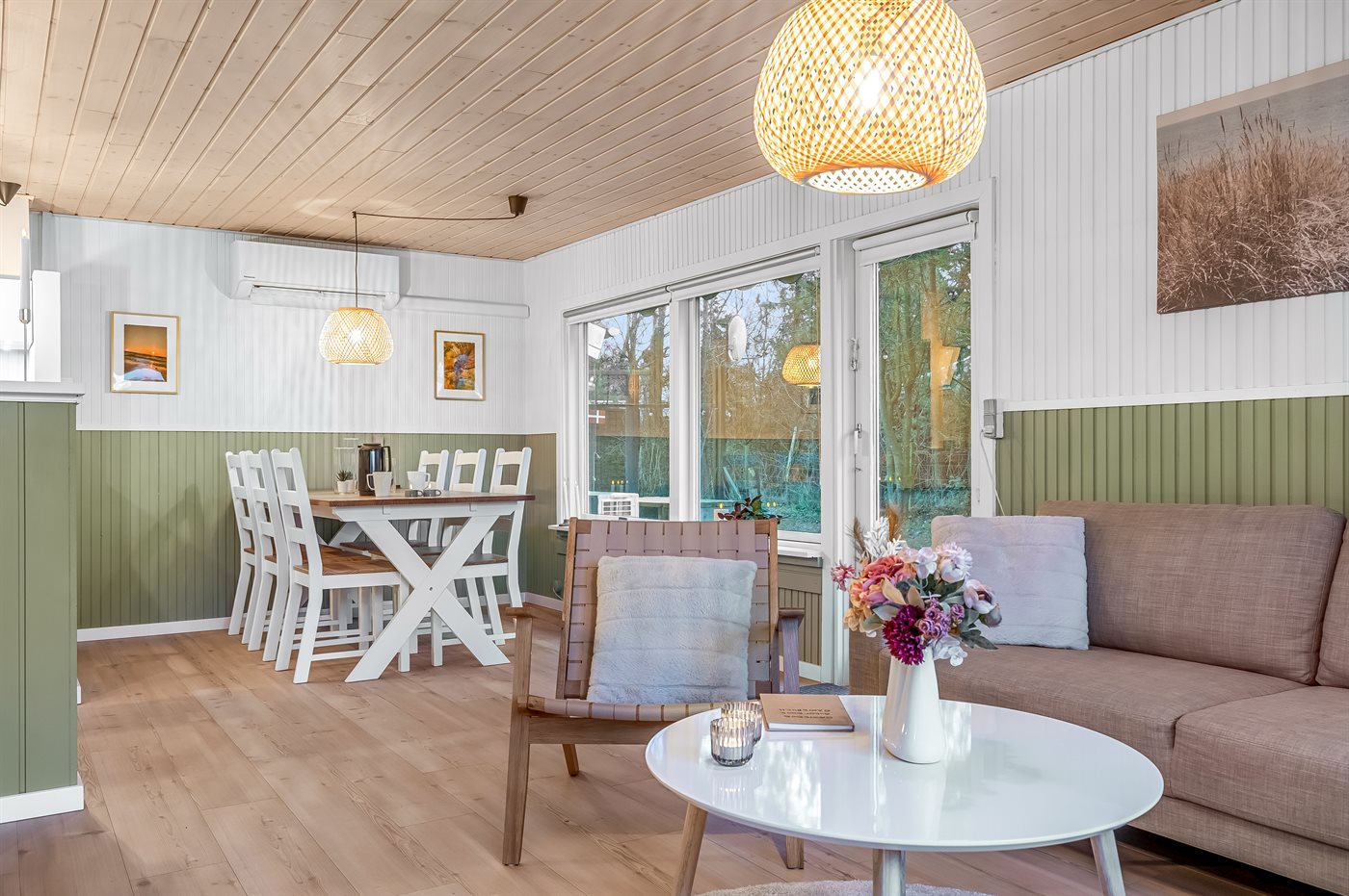 Gemütliches Ferienhaus mit Whirlpool, Kamin & großem Garten - Bild 3