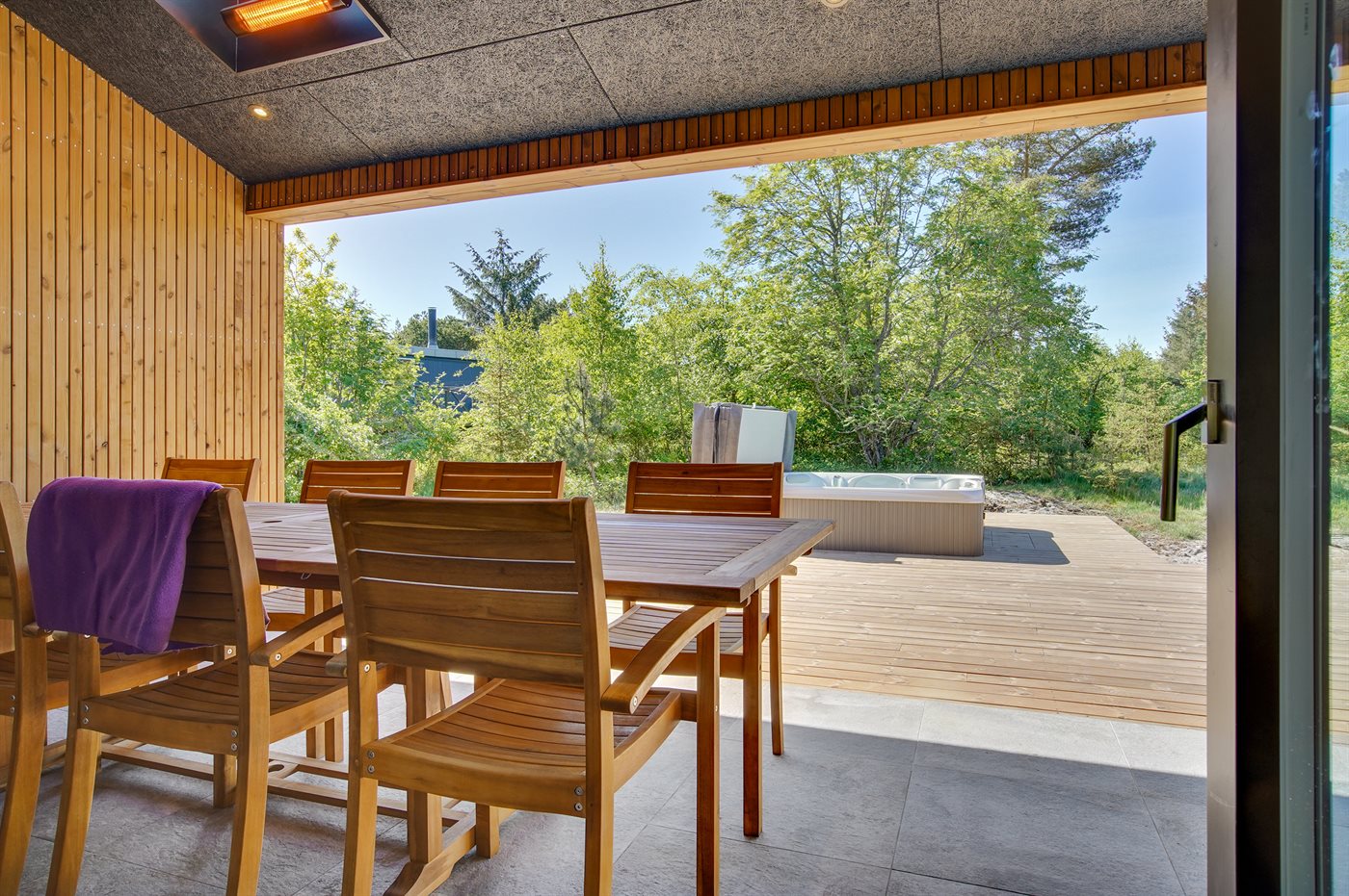 Dein Strandtraum: Modernes Ferienhaus mit Whirlpool in Hals - Bild 3