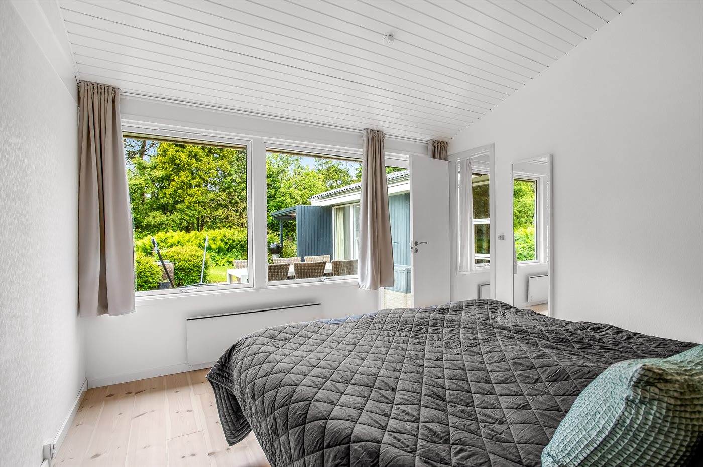 Dein gemütliches Ferienhaus in Hou: Urlaub mit Meerblick! - Bild 5