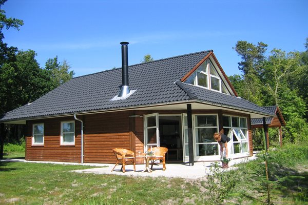 Sommerhus til 6 personer beliggende i Laso, Byrum