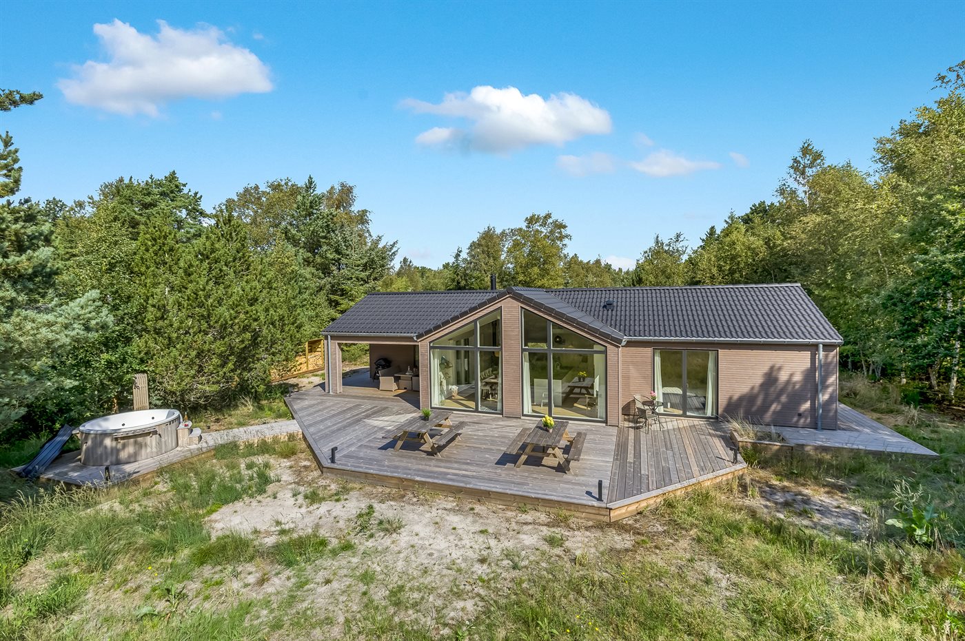 Inseltraum mit Sauna, Hot Tub & Nähe zum Strand auf Läsö