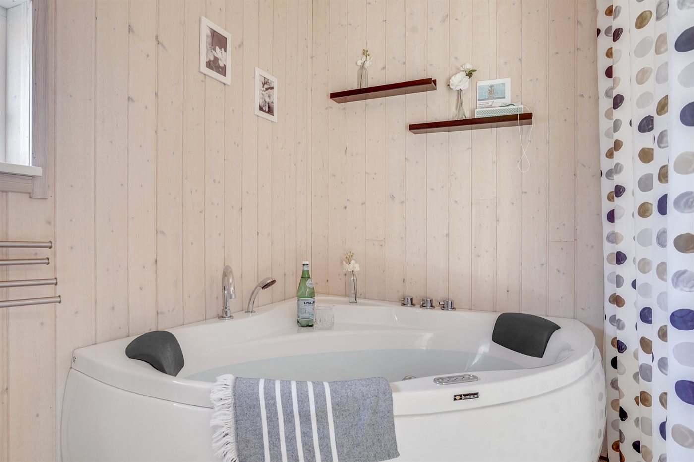 Urlaubsglück: Gemütliches Ferienhaus nahe dem Strand in Hou - Bild 2