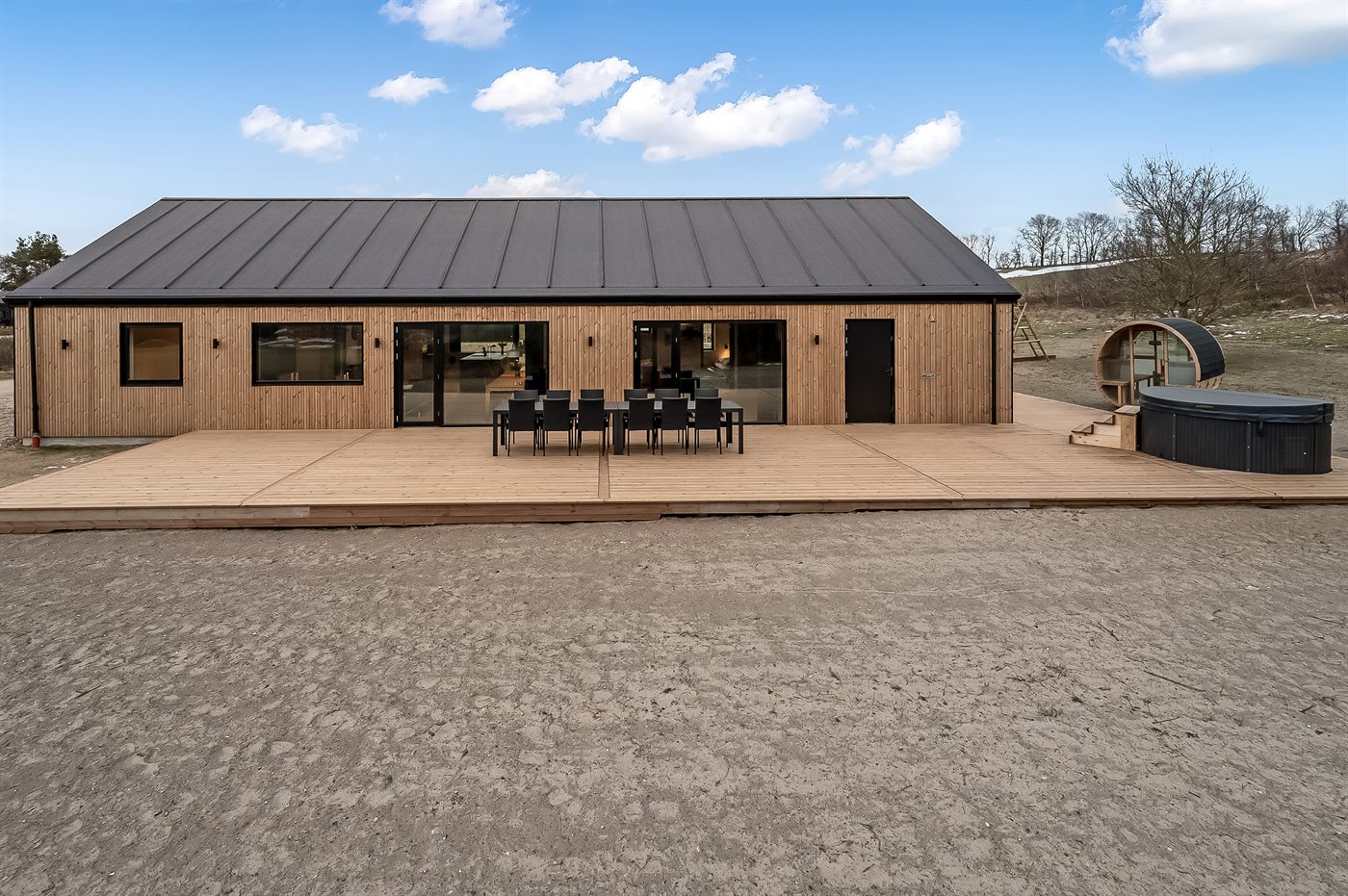 Stylisches Ferienhaus mit Meerblick, Wellness & Platz für alle