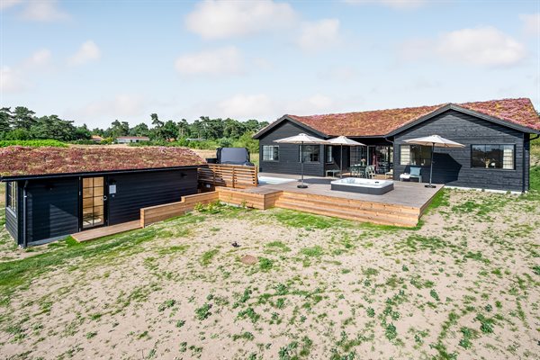Sommerhus til 18 personer med swimmingpool beliggende i Ebeltoft