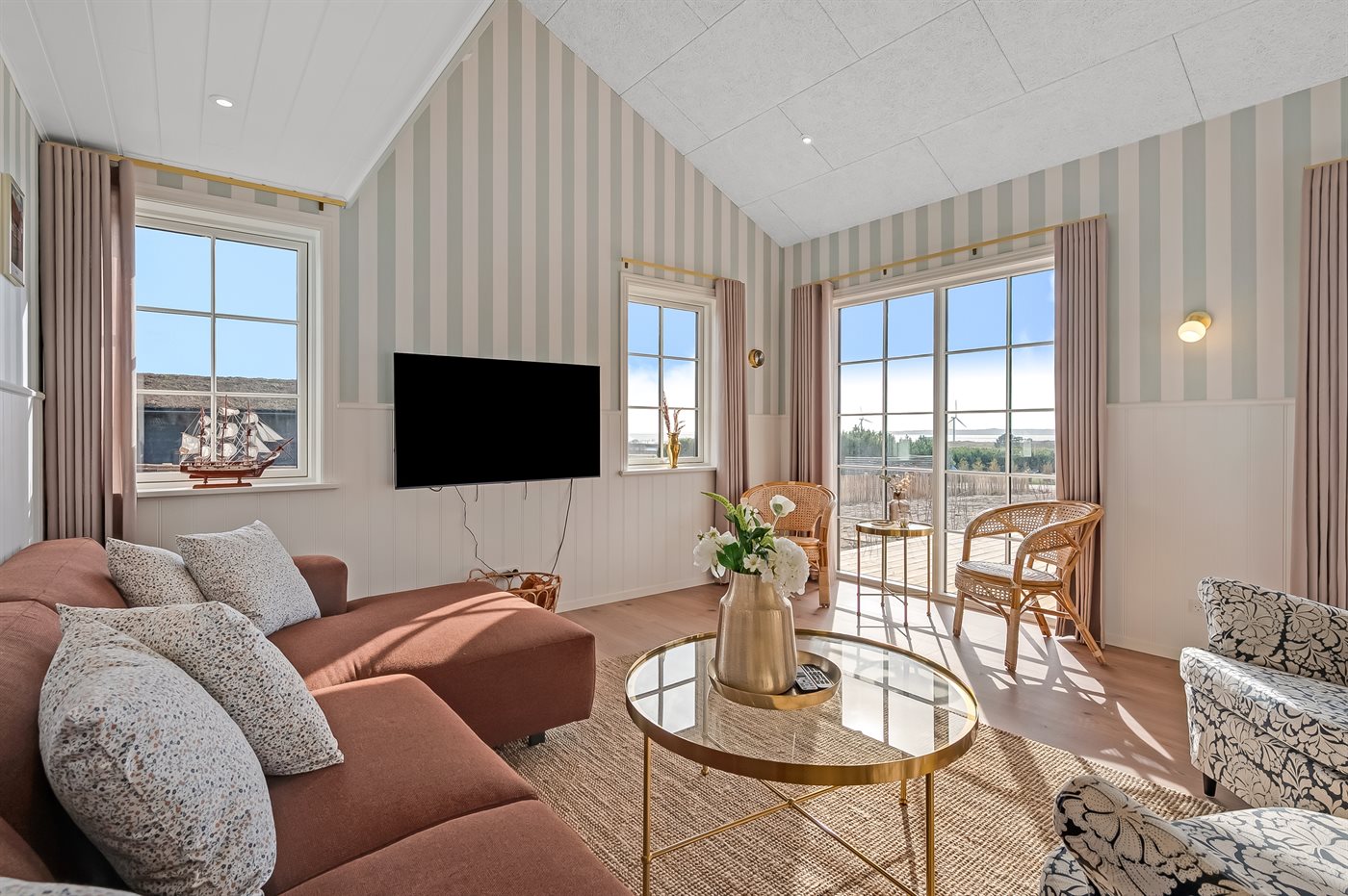 Luxus-Ferienhaus mit Pool, Sauna und Meerblick bei Ebeltoft - Bild 2