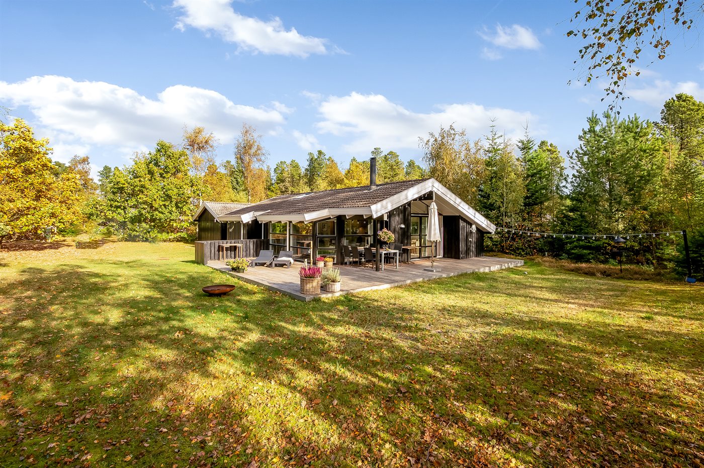 Strandnahes Ferienhaus mit Sauna, Meerblick und Wohlfühlfaktor