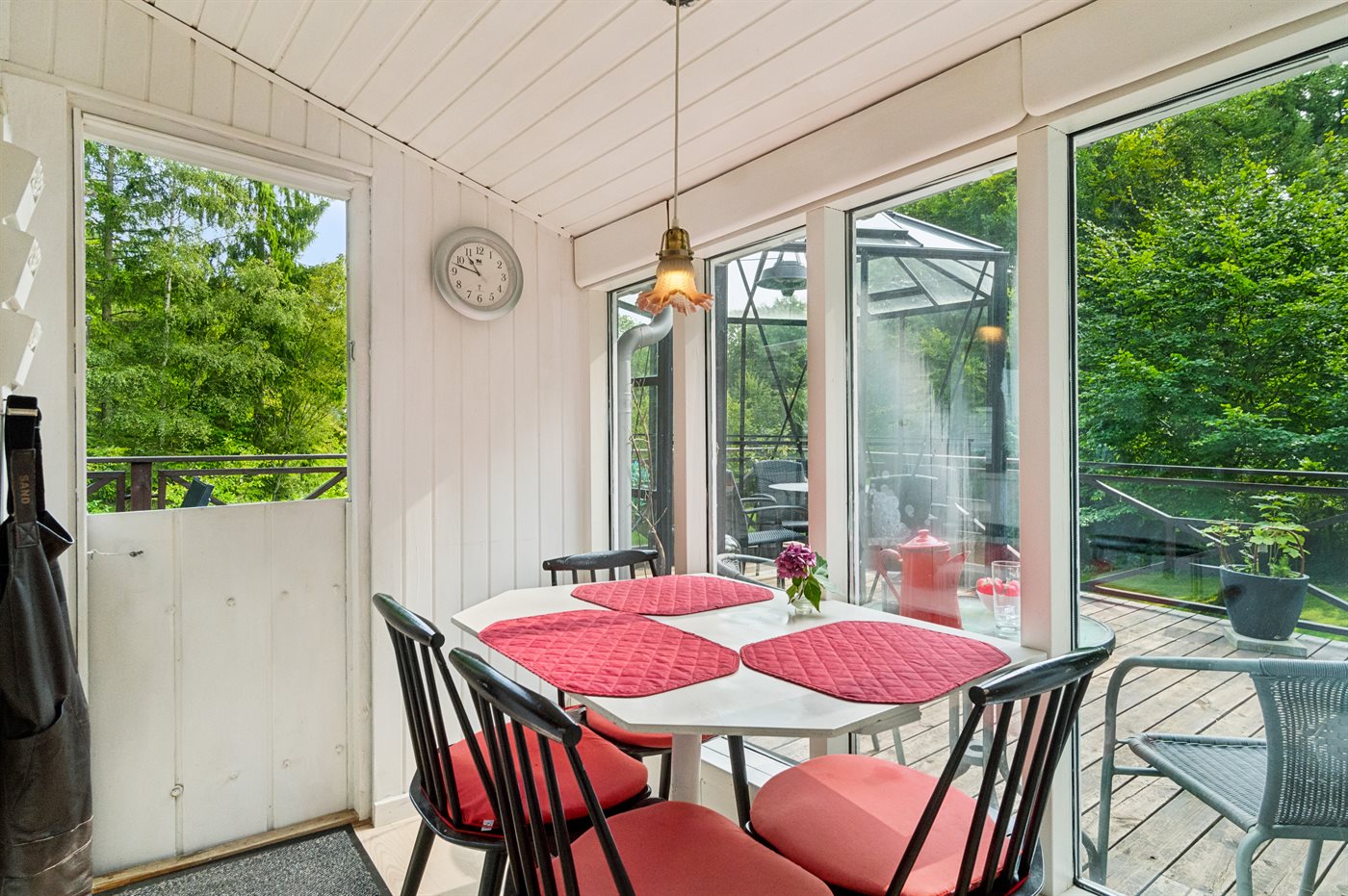 Nostalgische Auszeit mit Sauna, Kamin und Meerblick in Femmøller - Bild 3