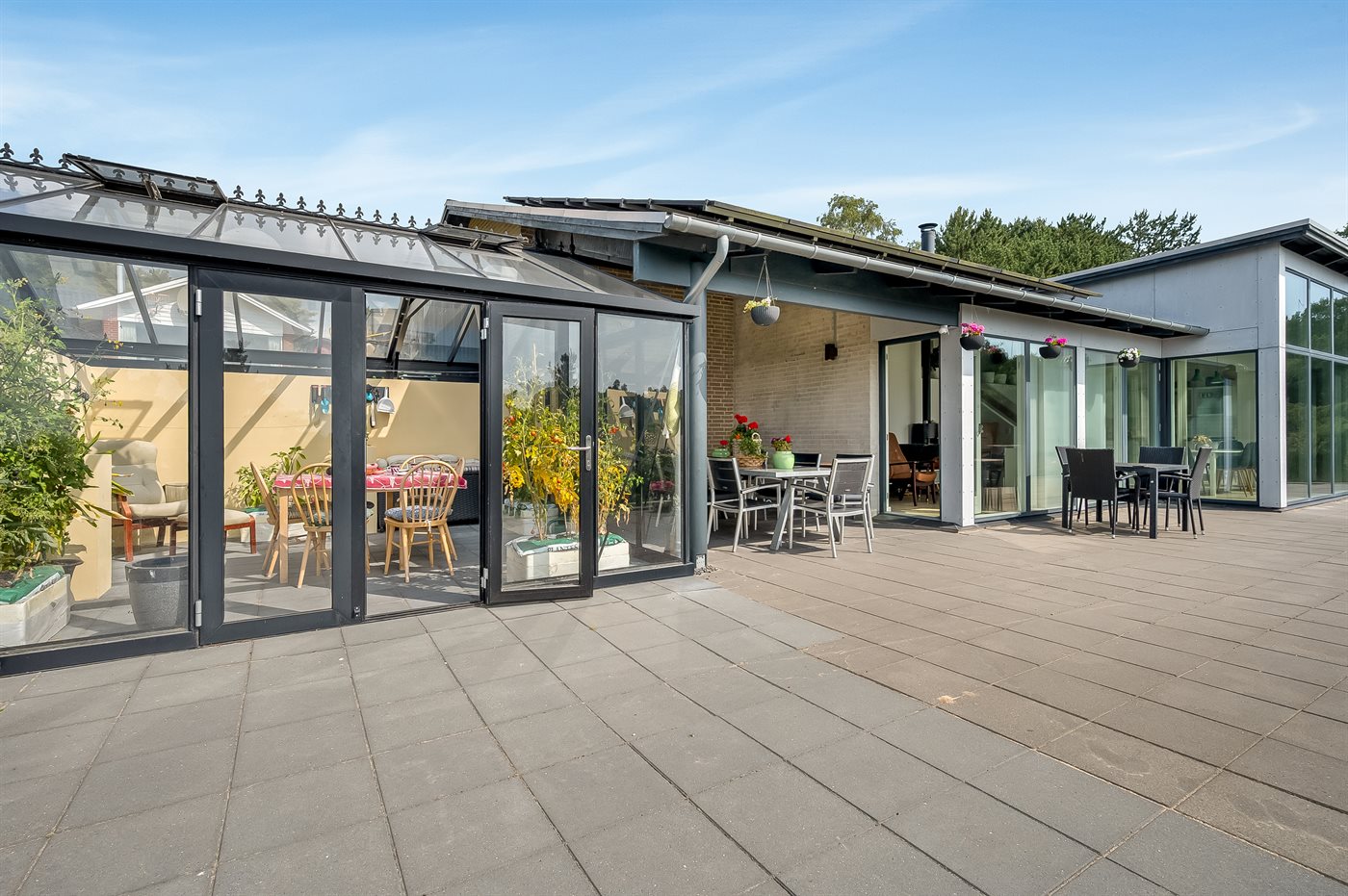 Ferienhaus-Glück mit Sauna &amp; Meerblick am Handrup Strand