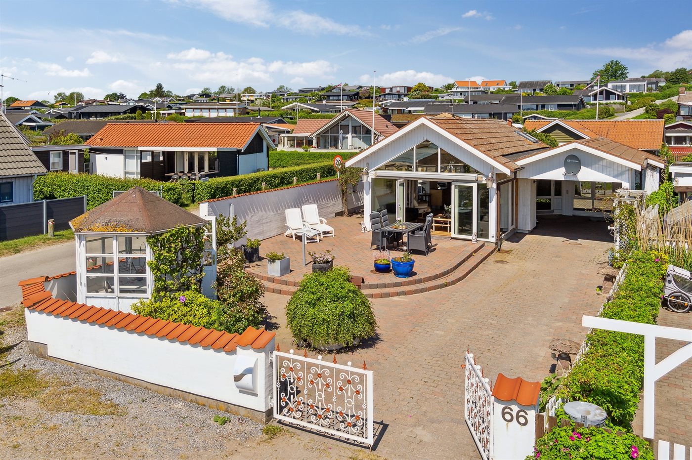 Urlaub am Følle Strand: Dein Meerblick-Ferienhaus wartet! - Bild 2