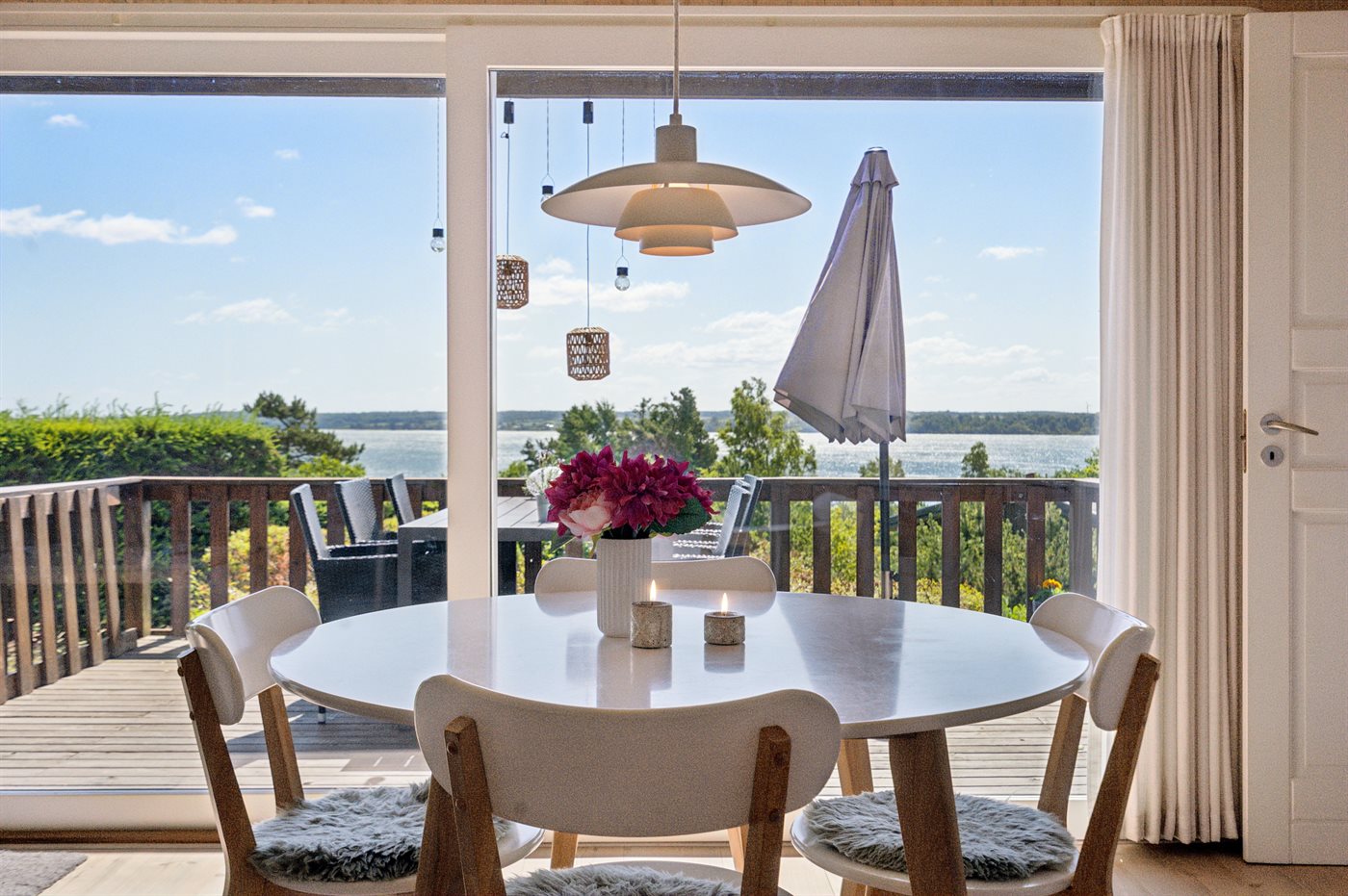 Hyggeliges Ferienhaus mit Fjordblick und Sauna am Hvidbjerg Strand - Bild 3