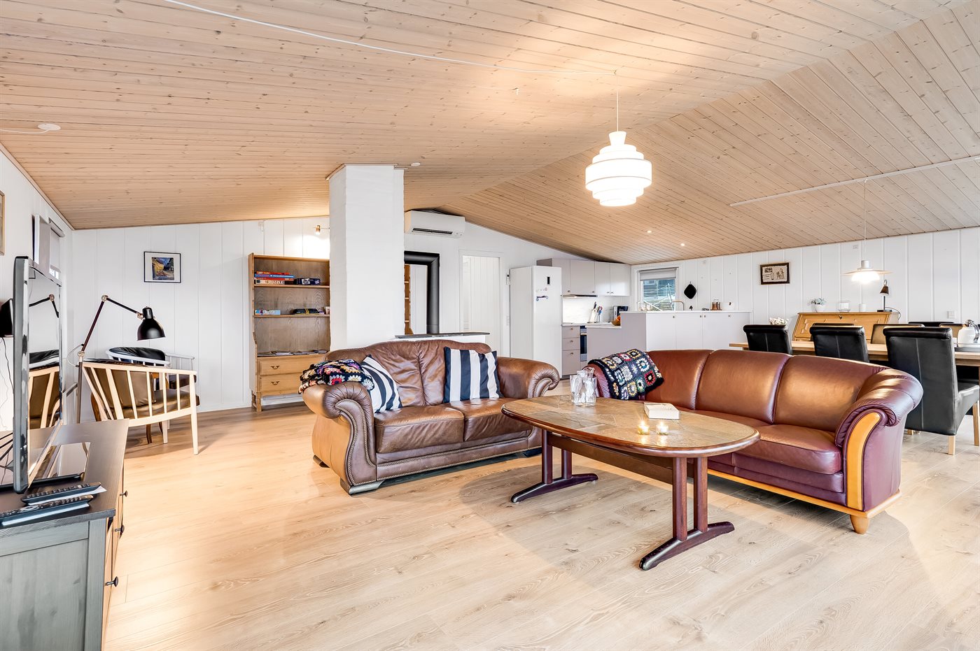 Urlaub mit Fjordblick, Sauna & Kamin – nur 150 m zum Strand! - Bild 2