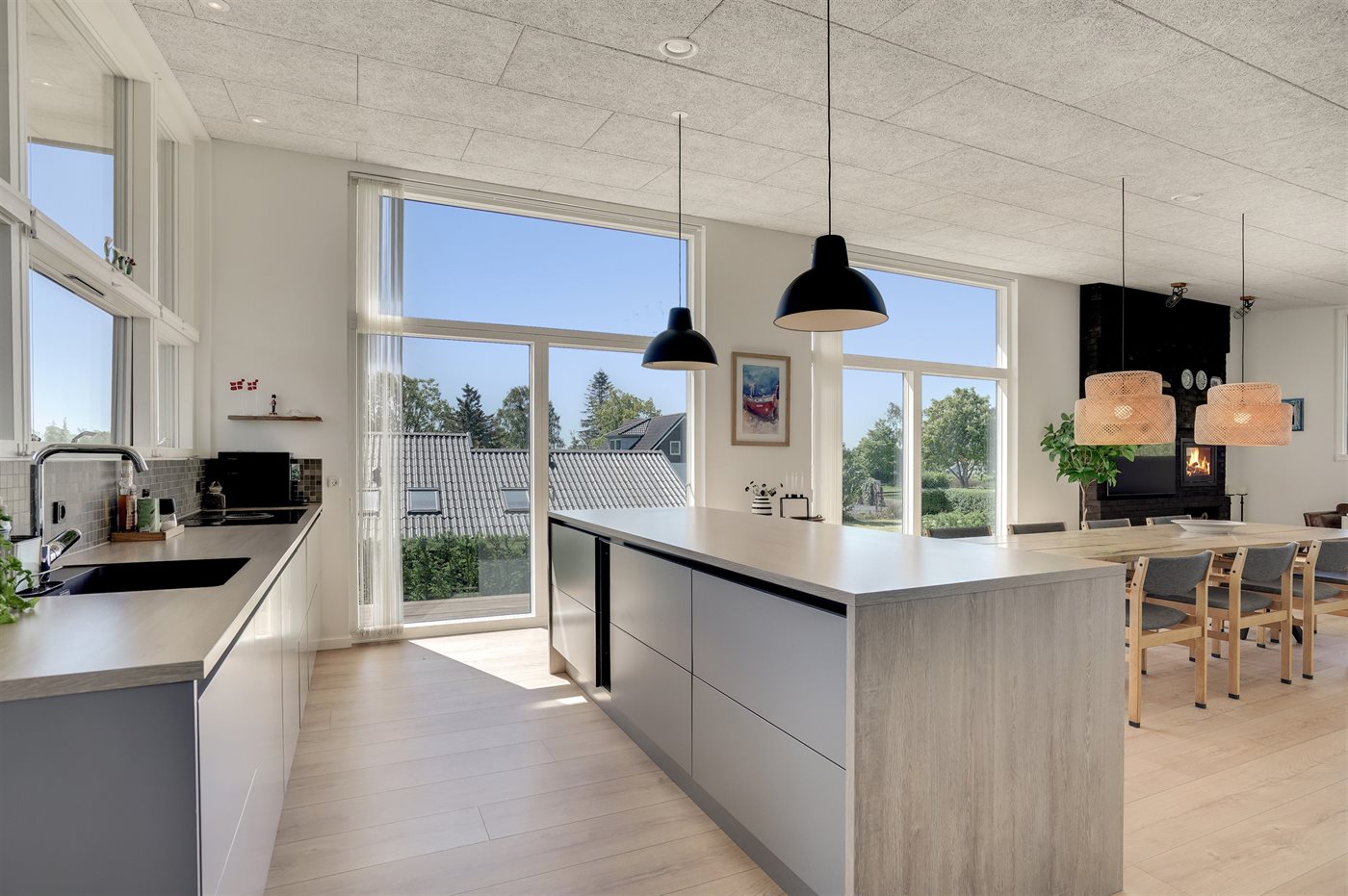 Modernes Strandhaus mit Wellness, Meerblick und großer Terrasse - Bild 5