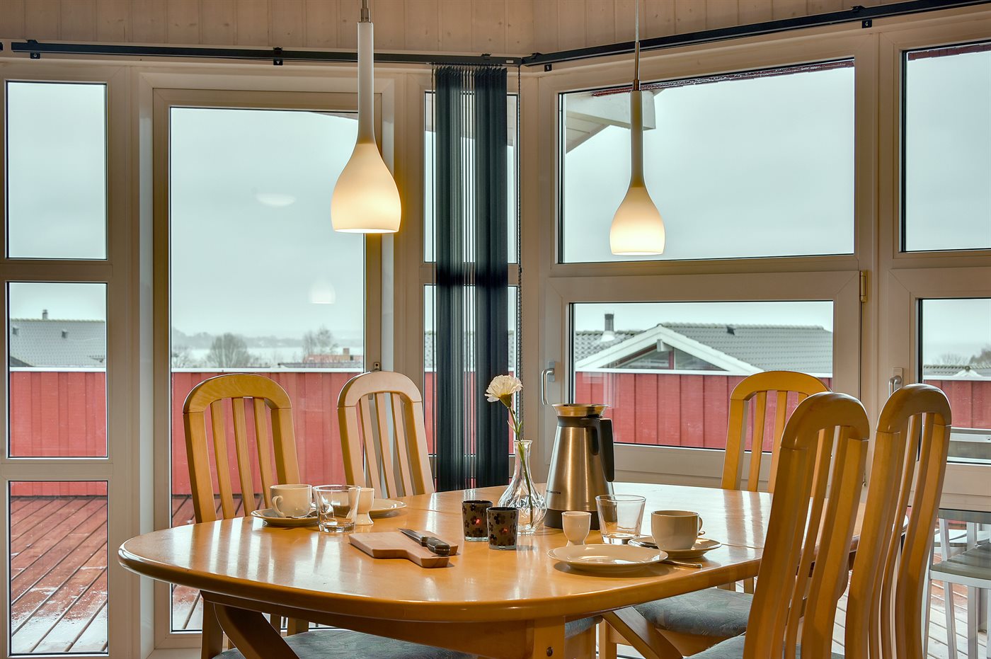 Entspannendes Familienhaus mit Meerblick am schönen Strand - Bild 3