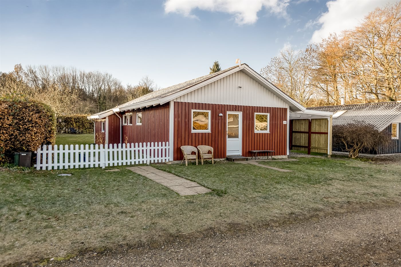 Strandnahes Ferienhaus mit Sauna und Kamin in Binderup