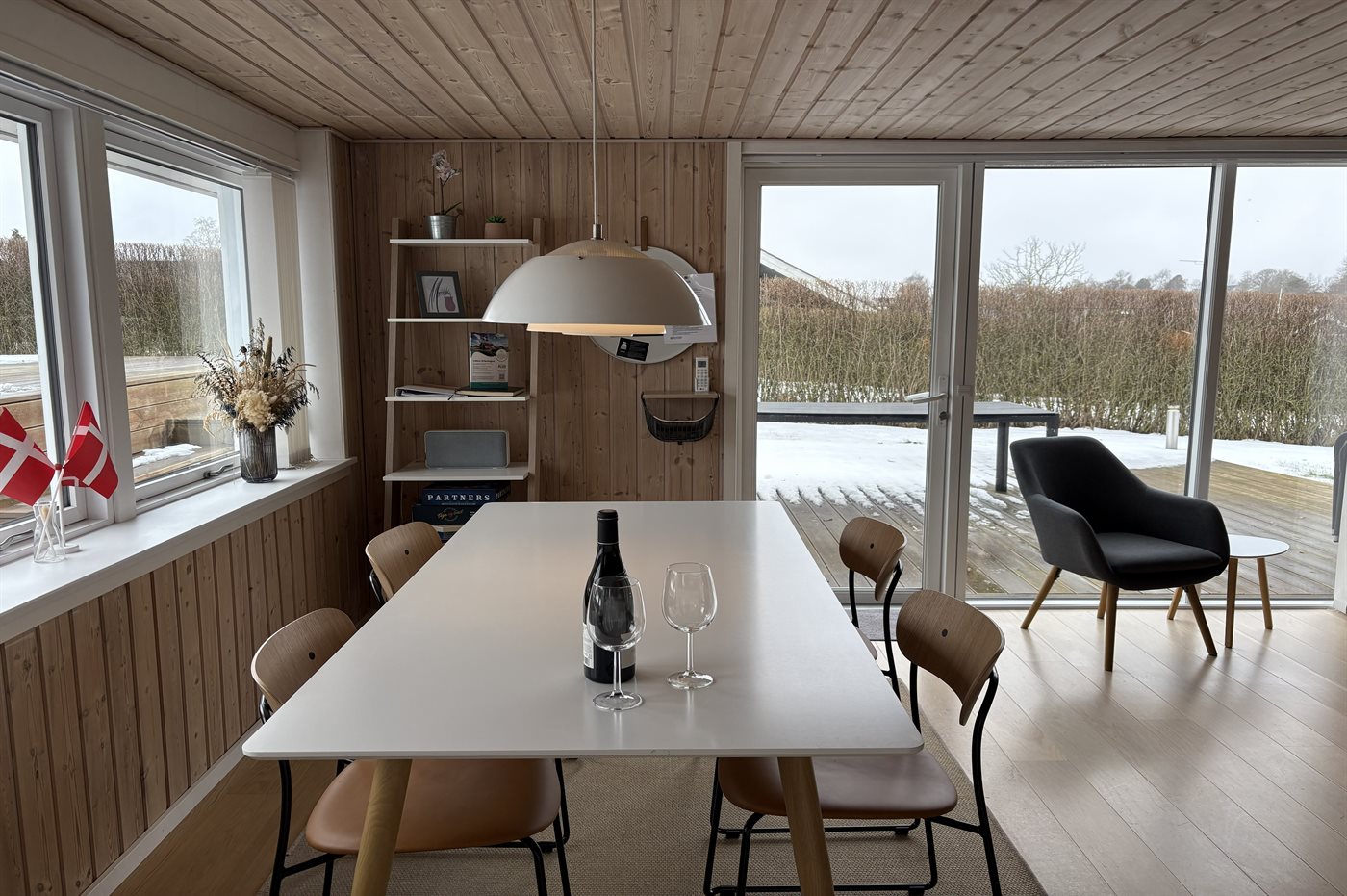 Erholsames Ferienhaus mit Whirlpool nur 500 m zum Strand - Bild 5