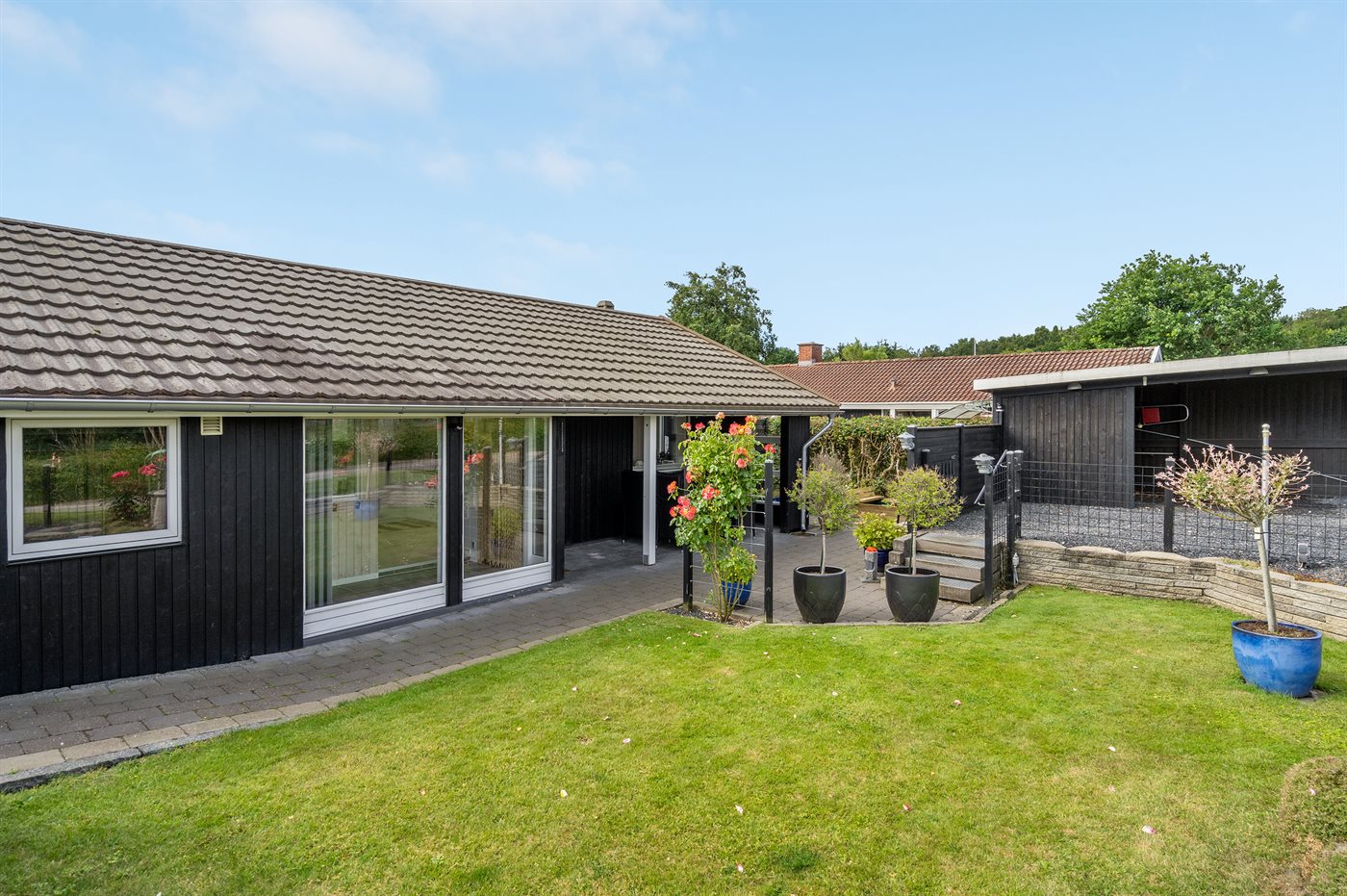 Gemütliches Ferienhaus mit Sauna und Meerblick am Strand - Bild 4
