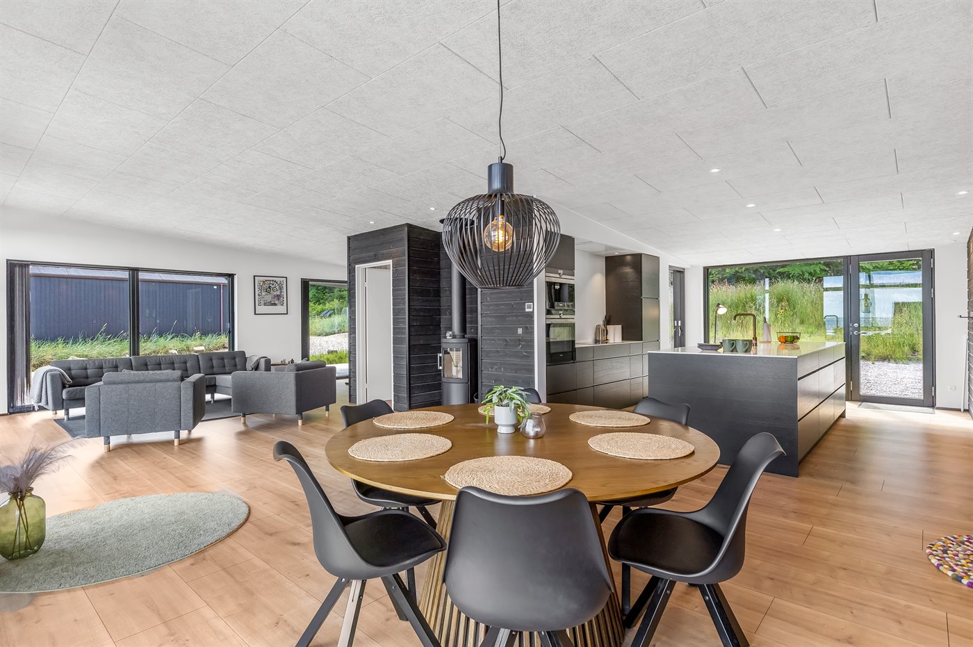 Modernes Ferienhaus mit Meerblick, Sauna & Nähe zum Strand - Bild 4