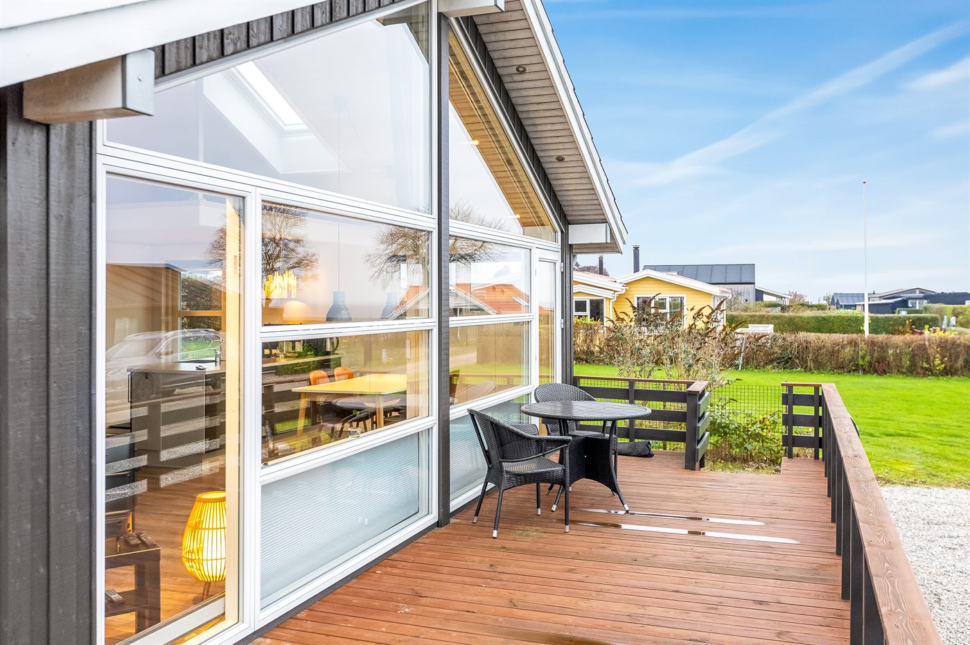 Meerblick, Sauna & Sonnenplatz – Dein Urlaub am Hejlsminde Strand - Bild 4