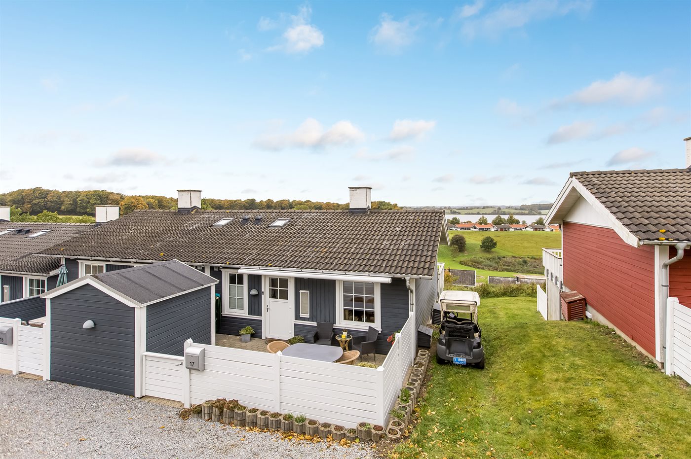 Urlaubsglück mit Meerblick, Pool und Wellness in Løjt
