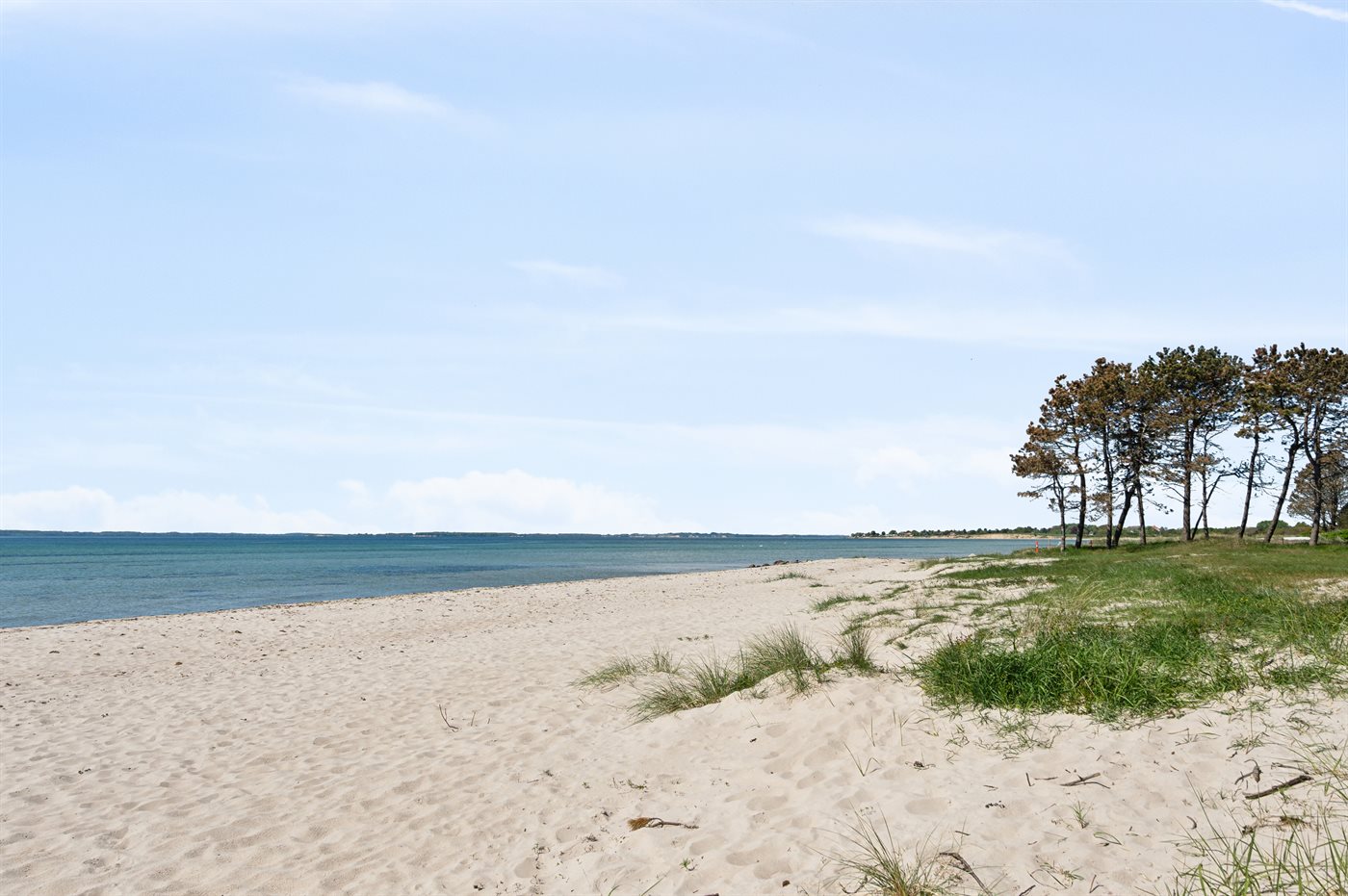 Strandnahes Ferienhaus mit Sauna, Meerblick & Whirlpool - Bild 2