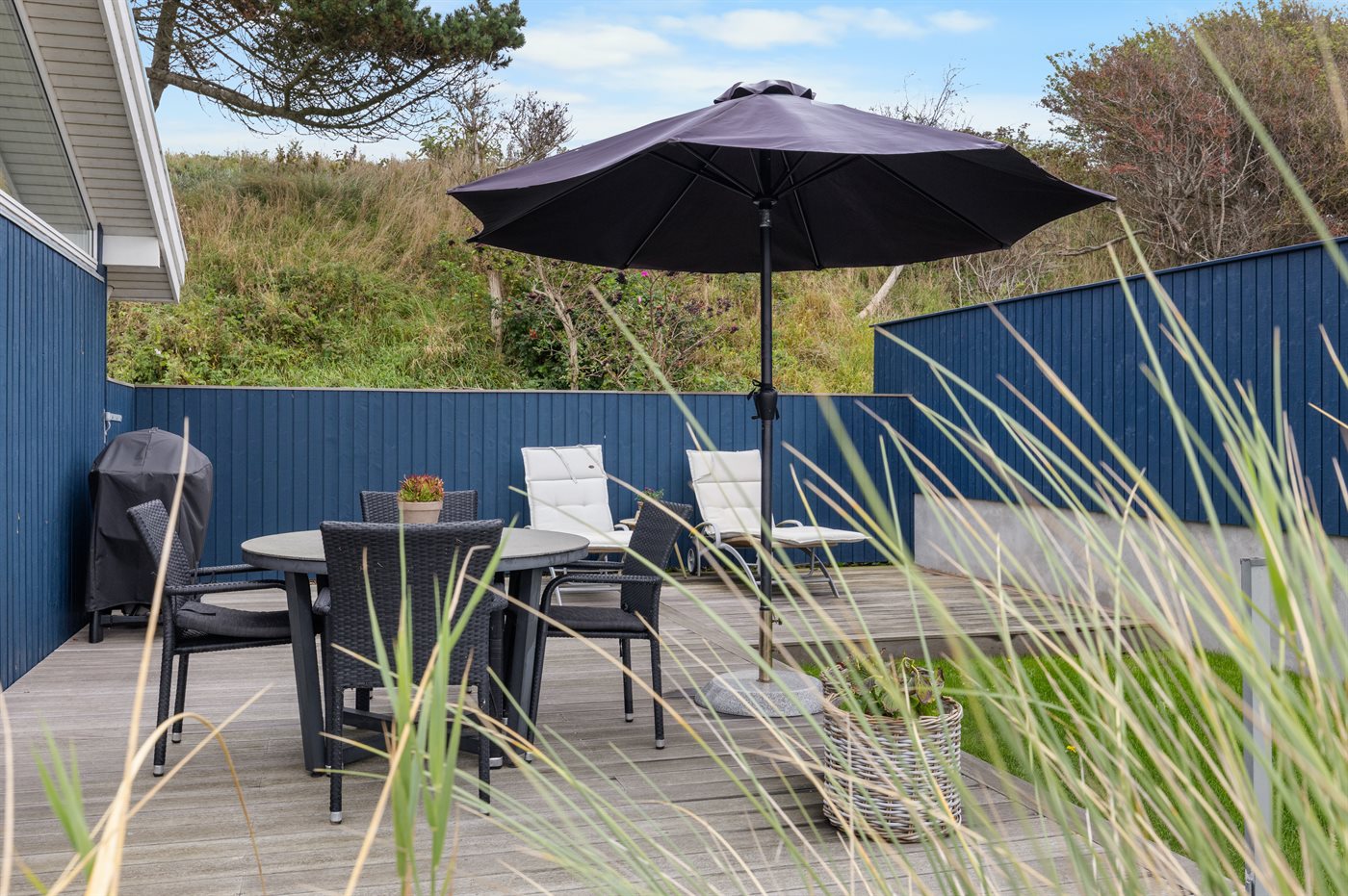 Frisch renoviertes Ferienhaus mit Meerblick und Sauna - Bild 3