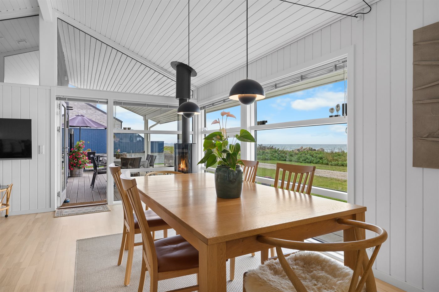 Frisch renoviertes Ferienhaus mit Meerblick und Sauna - Bild 5