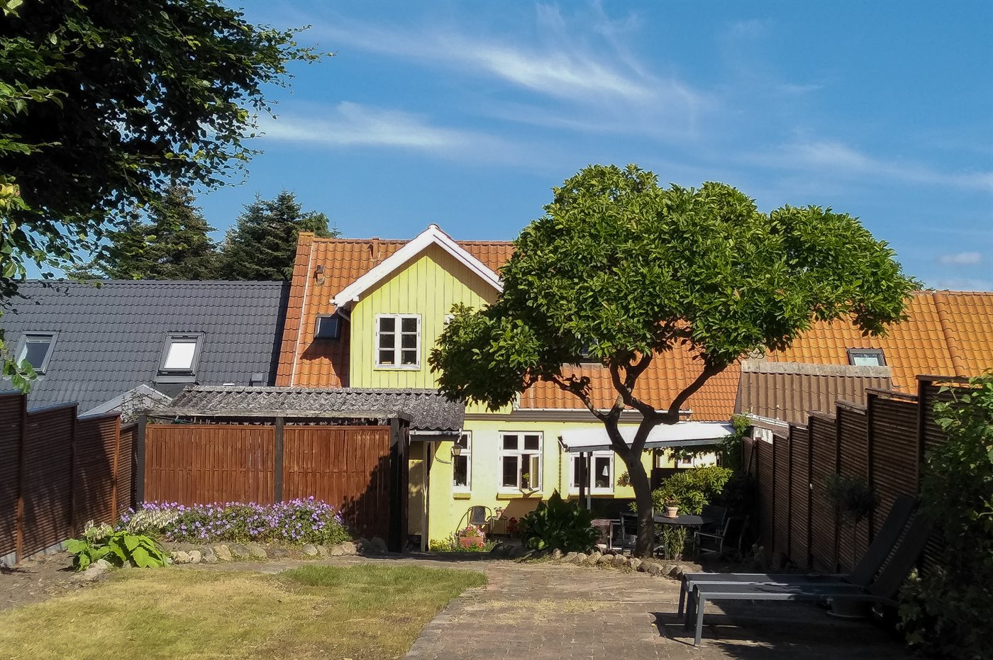Hyggeliges Stadthaus mit Garten, Sauna und Meerblick in Faaborg